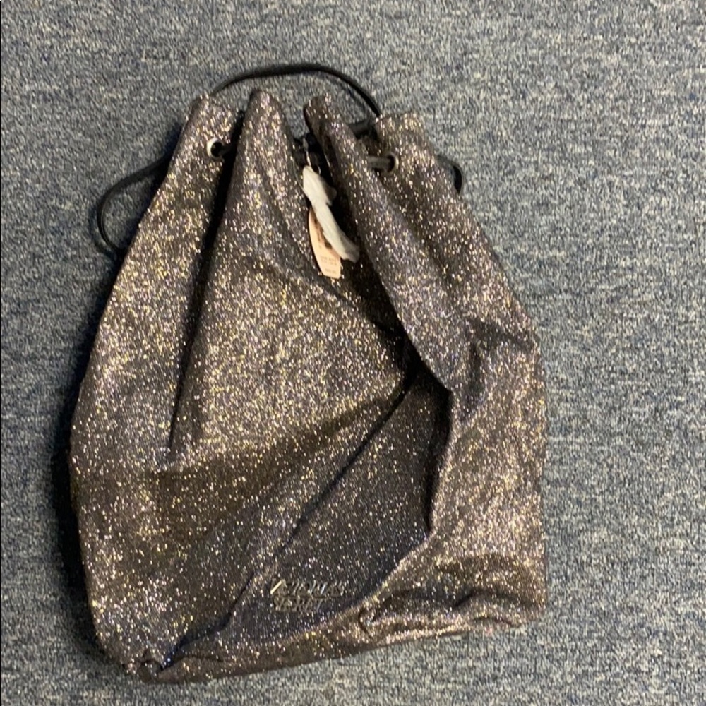 VS drawl string bag